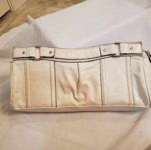 White Mondani clutch